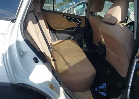 2022 Toyota Rav4 Xle из США, поврежденный, VIN 2T3W1RFV9NC201933